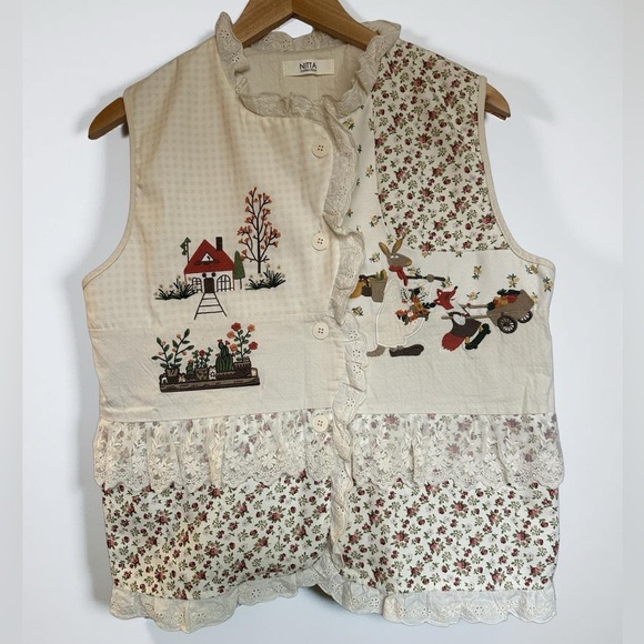 Tops - Floral Patchwork Vest with Embroidery